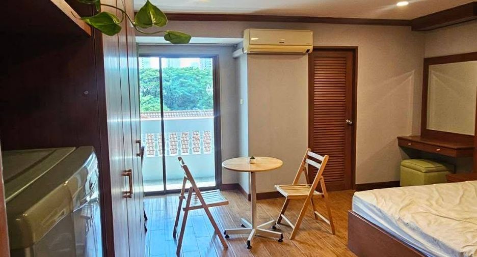 À louer 1 chambre condo à Watthana, Bangkok