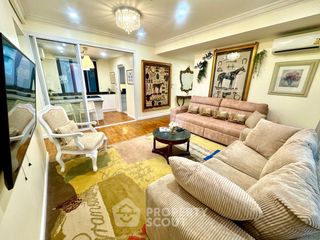 For rent 2 bedrooms condo in Sathon, Bangkok