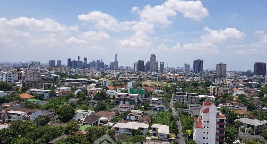 Wohnung zur Miete mit 3 Zimmer in Watthana, Bangkok