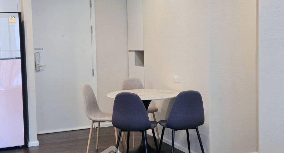 For rent 2 bedrooms condo in Chatuchak, Bangkok