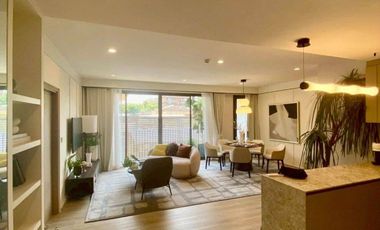 For rent 3 bedrooms condo in Huai Khwang, Bangkok