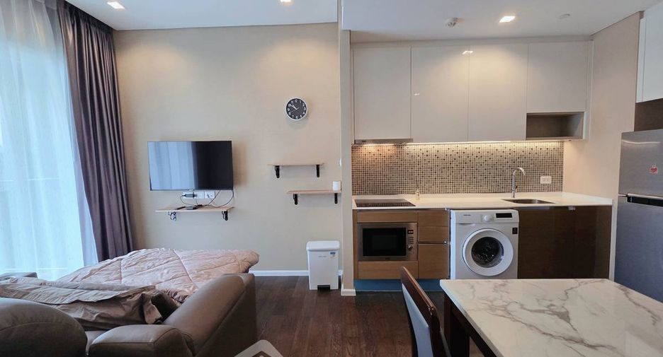 For rent 2 bedrooms condo in Chatuchak, Bangkok