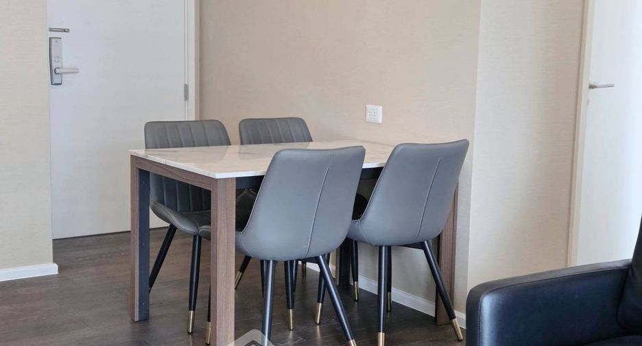 For rent 2 bedrooms condo in Chatuchak, Bangkok