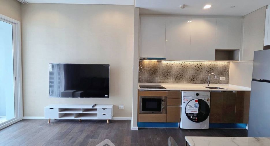 For rent 2 bedrooms condo in Chatuchak, Bangkok