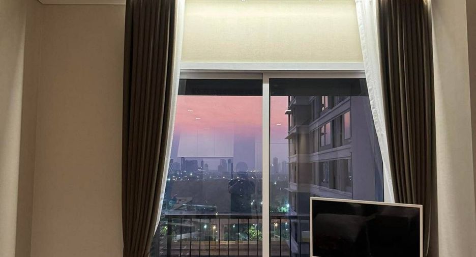 For rent 2 bedrooms condo in Chatuchak, Bangkok