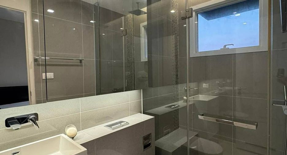 For rent 2 bedrooms condo in Chatuchak, Bangkok