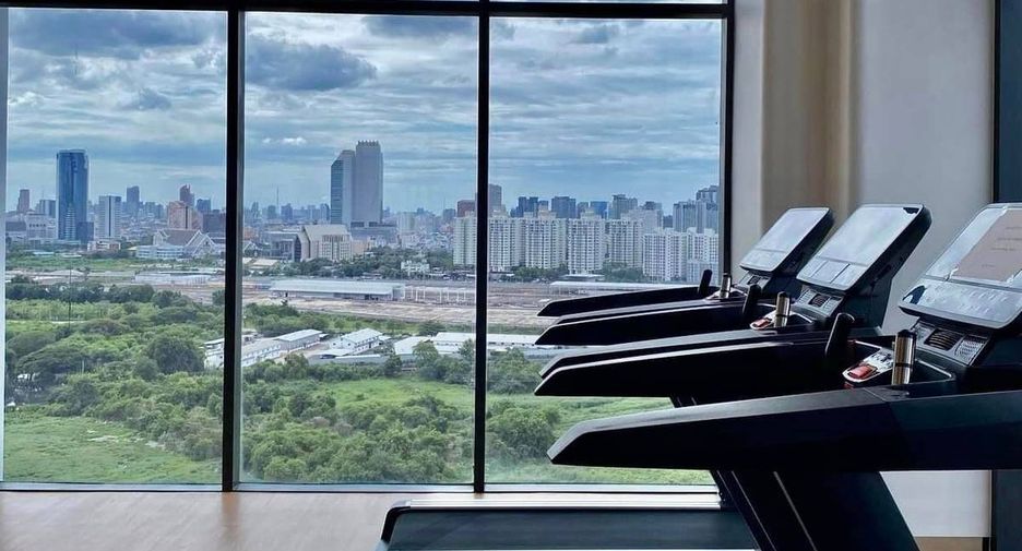 For rent 1 bed condo in Huai Khwang, Bangkok