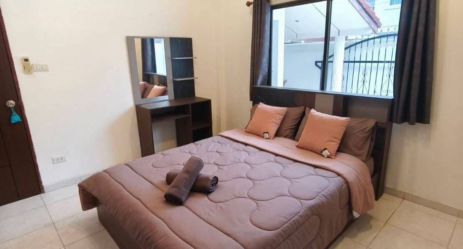 For rent 3 bedrooms house in Jomtien, Pattaya