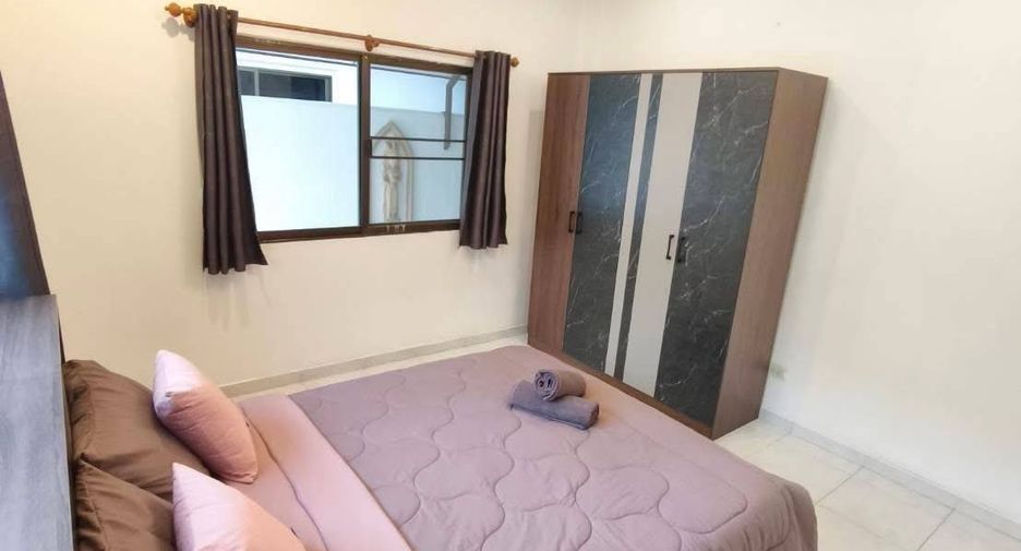 For rent 3 bedrooms house in Jomtien, Pattaya