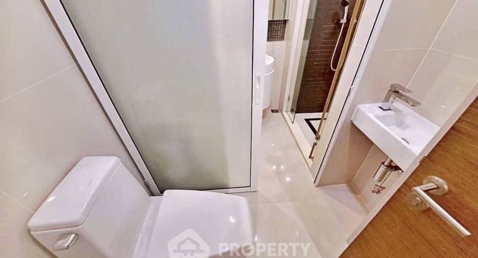 Condo en alquiler de 1 habitaciones en Phra Khanong, Bangkok