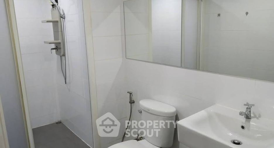 Condo en alquiler de 2 habitaciones en Huai Khwang, Bangkok