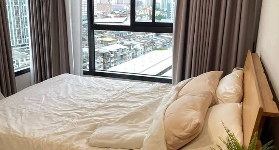 For rent 2 bedrooms condo in Bang Phlat, Bangkok