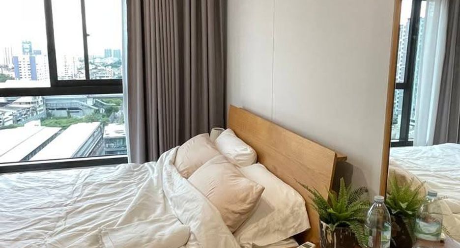 For rent 2 bedrooms condo in Bang Phlat, Bangkok