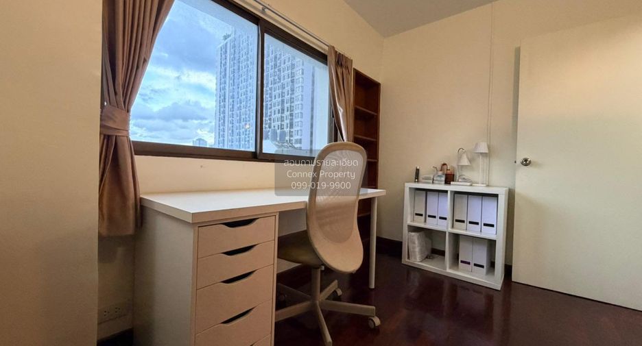 Condo en alquiler de 3 habitaciones en Watthana, Bangkok
