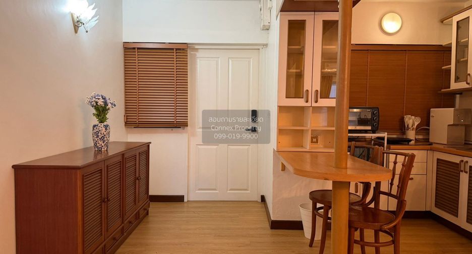 Condo en alquiler de 3 habitaciones en Watthana, Bangkok