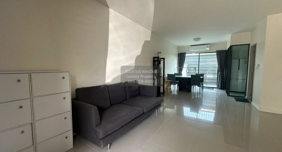 For rent 3 bedrooms townhouse in Bang Bua Thong, Nonthaburi