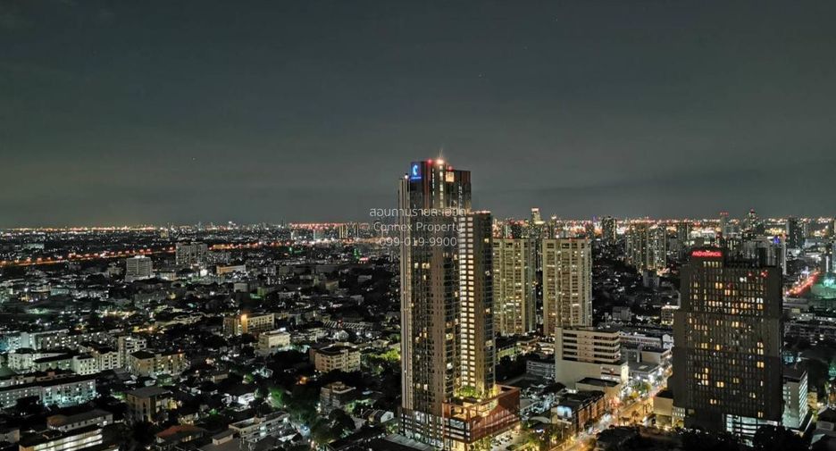 For rent 2 bedrooms condo in Watthana, Bangkok