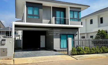 À louer 4 chambres maison à Mueang Phuket, Phuket