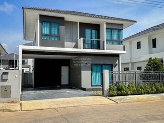 For rent 4 bedrooms house in Mueang Phuket, Phuket