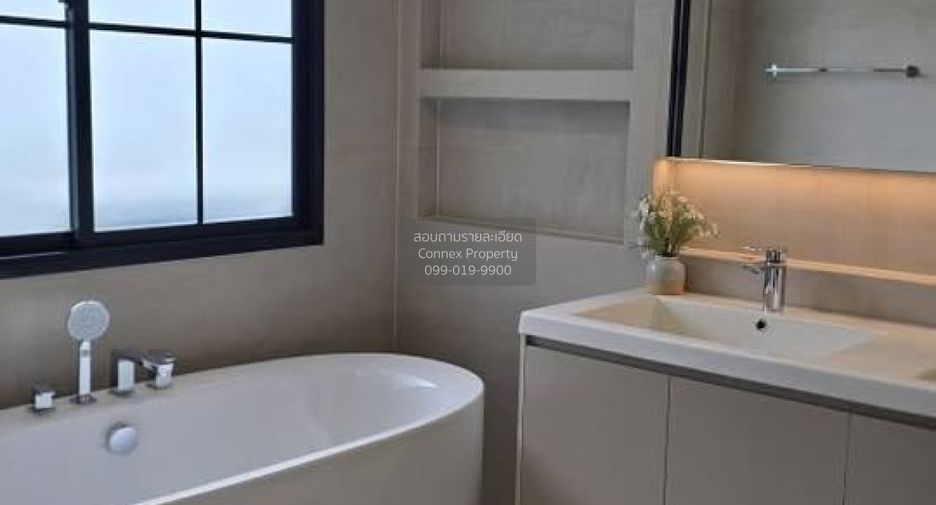 Haus zur Miete mit 4 Zimmer in Mueang Phuket, Phuket