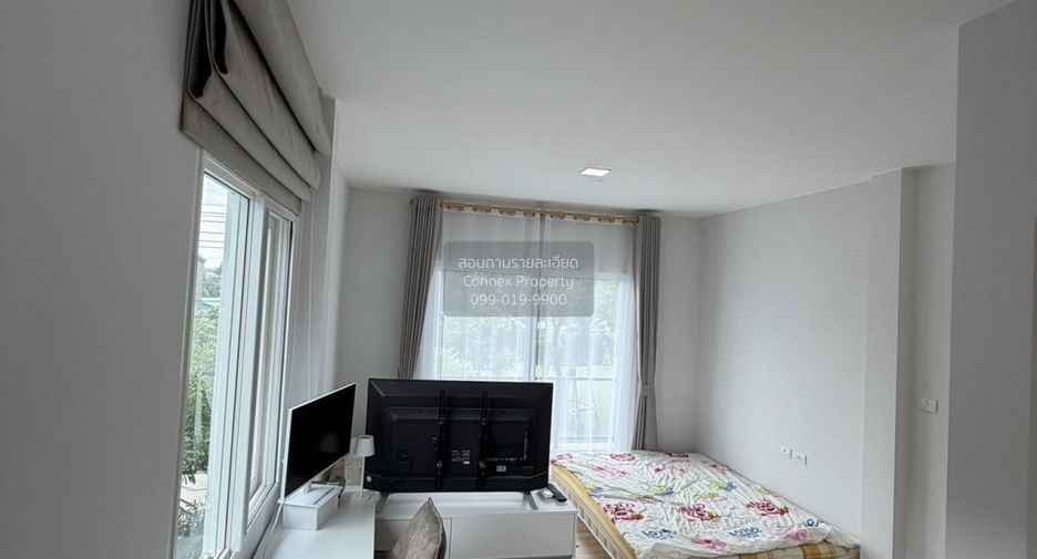 For rent 3 bedrooms townhouse in Krathum Baen, Samut Sakhon