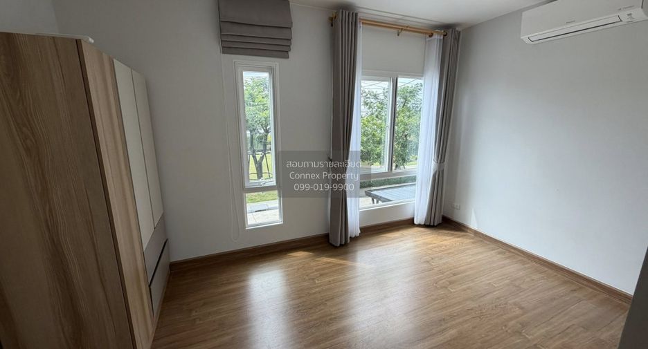 For rent 3 bedrooms townhouse in Krathum Baen, Samut Sakhon
