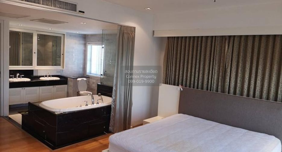 For rent 3 bedrooms condo in Watthana, Bangkok