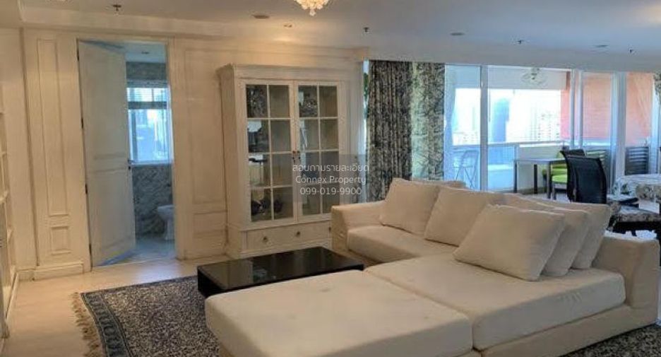 For rent 3 bedrooms condo in Watthana, Bangkok