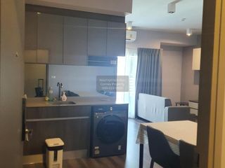 For rent 2 bedrooms condo in Huai Khwang, Bangkok