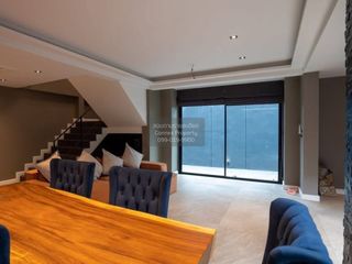 For rent 3 bedrooms townhouse in Wang Thonglang, Bangkok