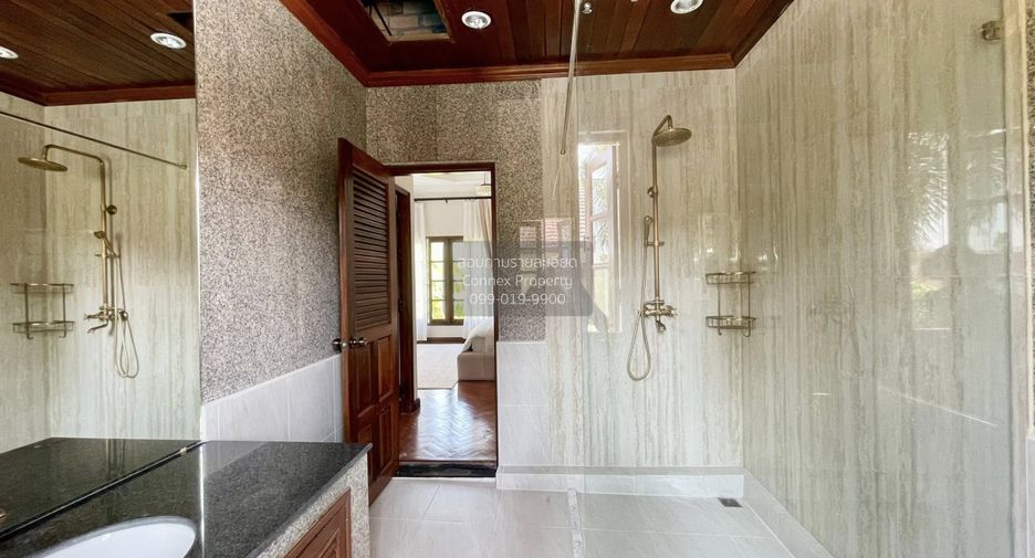 For rent 3 bedrooms house in Mueang Phuket, Phuket