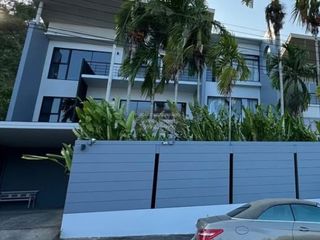 For rent 4 bedrooms house in Mueang Phuket, Phuket