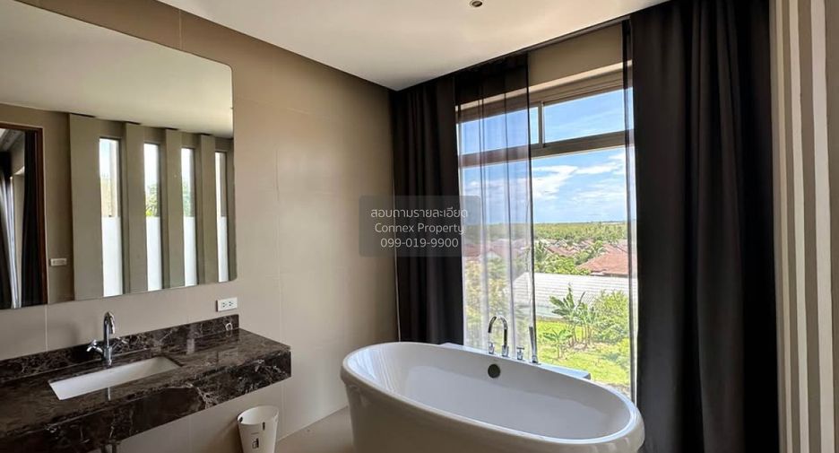 For rent 4 bedrooms house in Mueang Phuket, Phuket