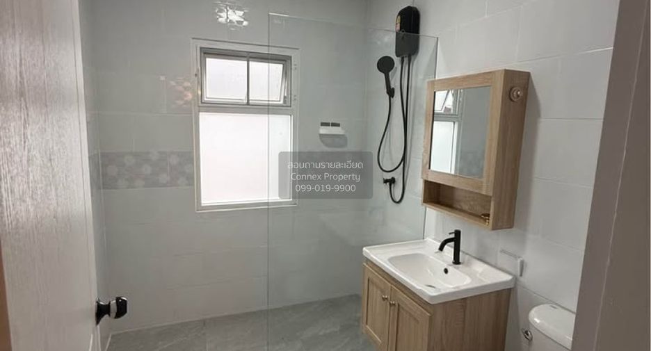 For rent 3 bedrooms house in Mueang Phuket, Phuket