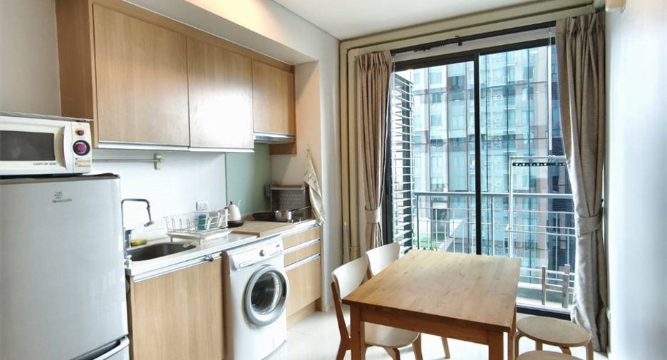 For sale 1 Beds condo in Watthana, Bangkok
