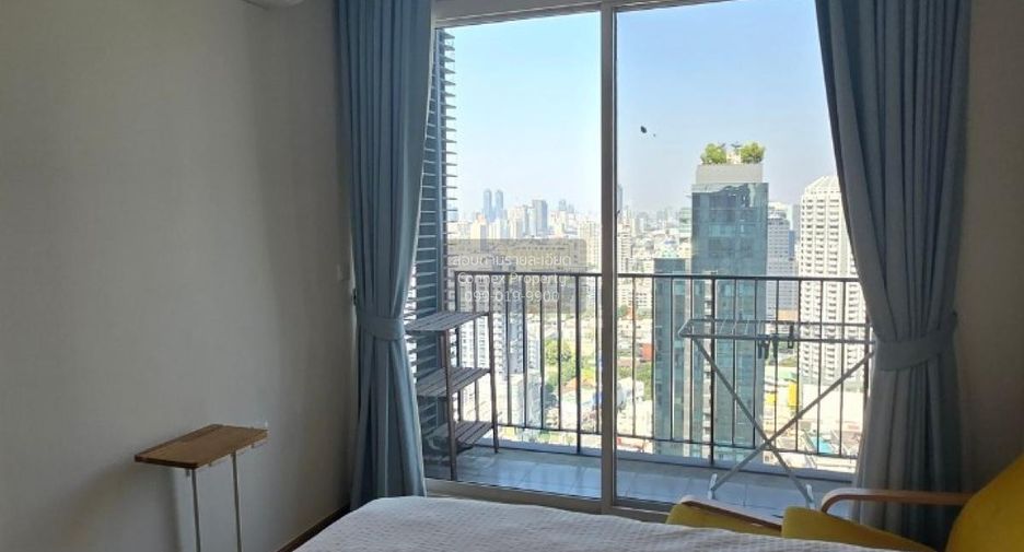 For rent 3 bedrooms condo in Khlong Toei, Bangkok