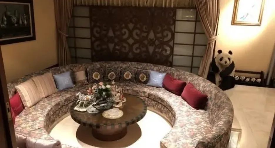 Аренда 5 спальни дом в Сатхон, Бангкок