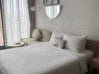 Wohnung zur Miete mit Studio in Khlong Toei, Bangkok