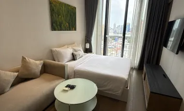 À louer studio condo à Khlong Toei, Bangkok