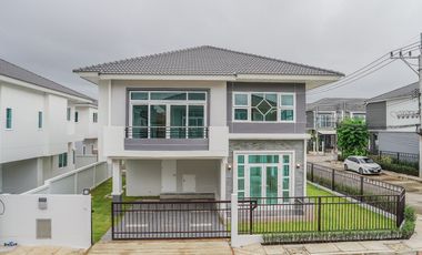 For sale and for rent 4 bedrooms house in Thalang, Phuket