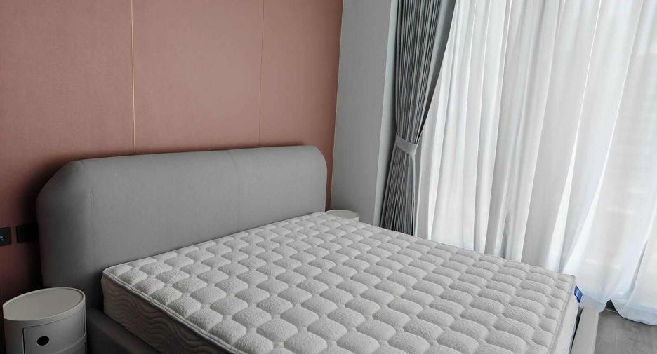 For rent 2 bedrooms condo in Sathon, Bangkok