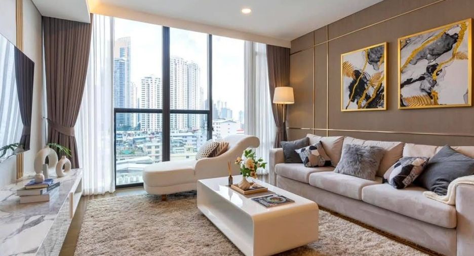 For rent 2 bedrooms condo in Khlong Toei, Bangkok