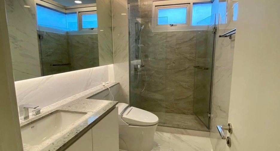 Аренда 2 спальни кондо в Кхлонг Тоеи, Бангкок