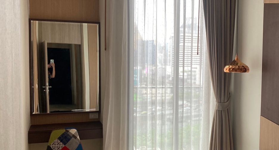 Wohnung zur Miete mit 2 Zimmer in Pathum Wan, Bangkok