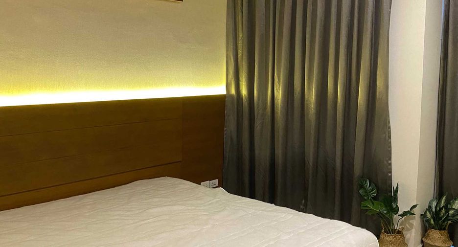 Wohnung zur Miete und zum Kauf mit 2 Zimmer in Pathum Wan, Bangkok