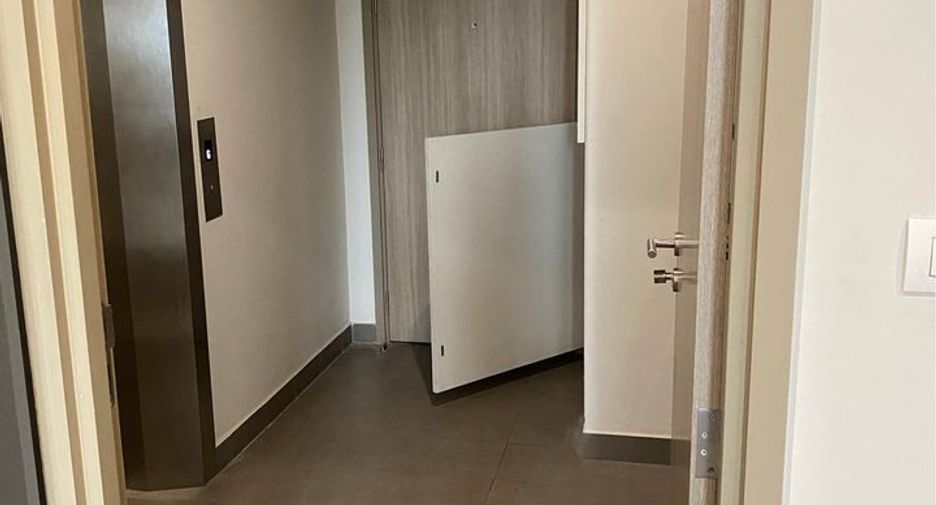 Wohnung zur Miete und zum Kauf mit 2 Zimmer in Pathum Wan, Bangkok