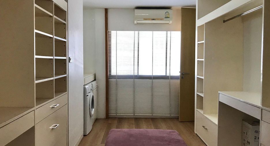 For rent 1 bed condo in Pathum Wan, Bangkok