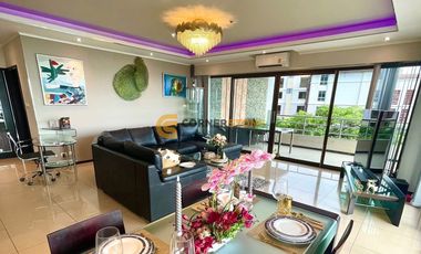 For rent 2 bedrooms condo in Pratumnak, Pattaya