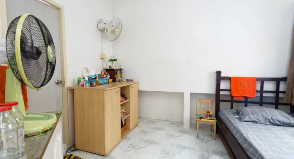 For sale 3 bedrooms condo in Watthana, Bangkok