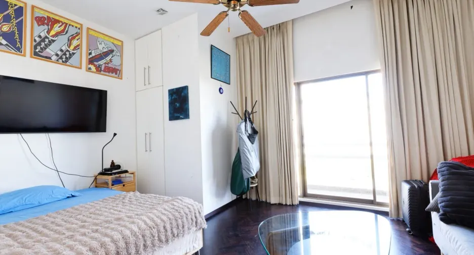 For sale 3 bedrooms condo in Watthana, Bangkok